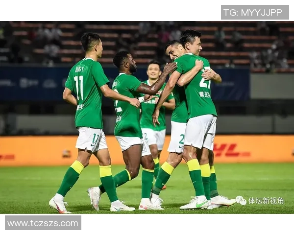 杭州篮球队以64分领跑大师赛积分榜展现强劲实力 杭州篮球队以64分领跑大师赛积分榜展现强劲实力