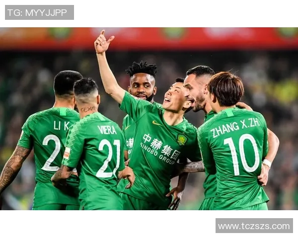 上海排球队以58分稳居联赛积分榜首位展现强劲实力 上海排球队以58分稳居联赛积分榜首位展现强劲实力